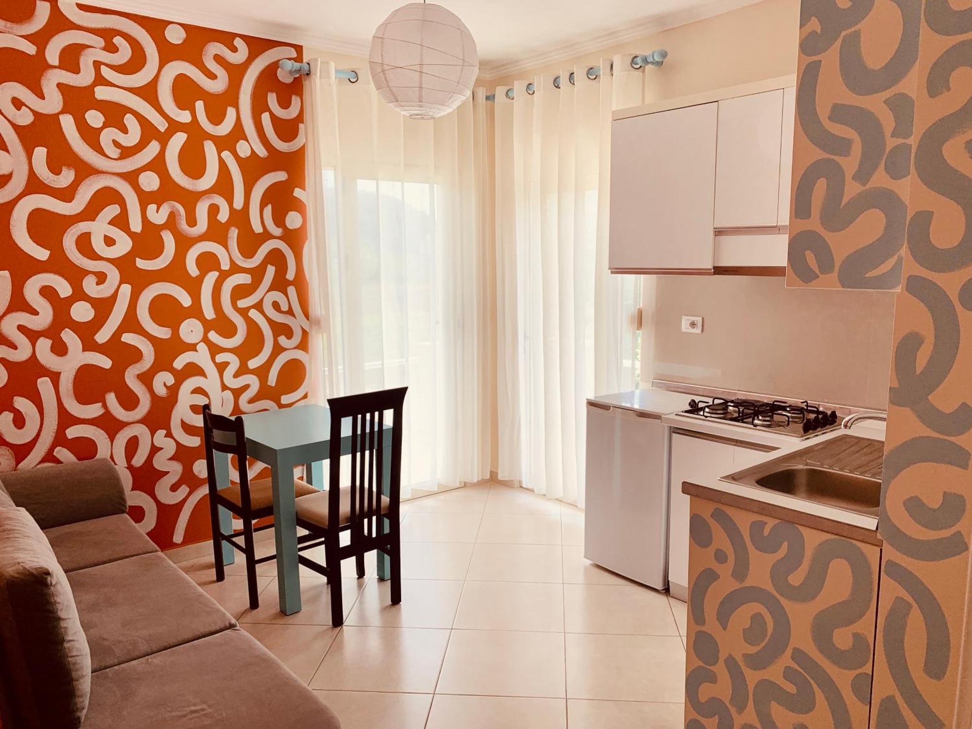 Family Tree - Quiet Area - Self Check In Aparthotel Golem  Bagian luar foto